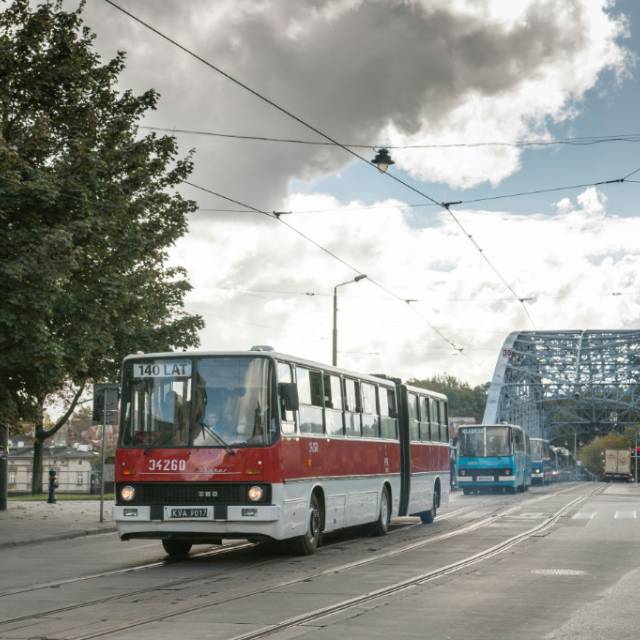 Ikarus_280(2)