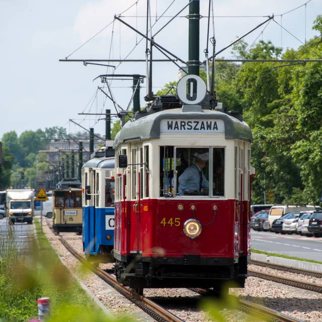 Historyczne tramwaje z innych miast w Krakowie - przejazd przez al. Solidarności