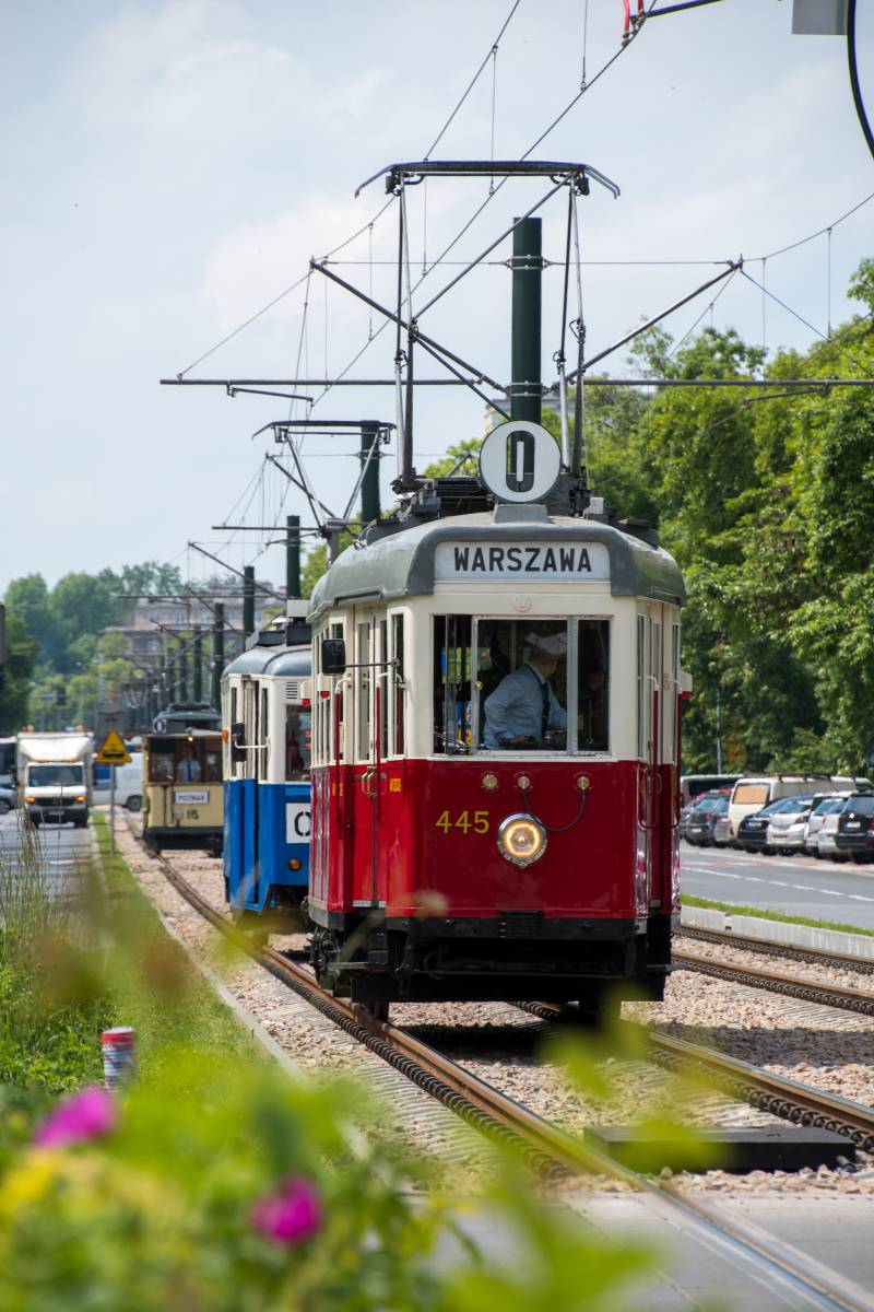 Historyczne tramwaje z innych miast w Krakowie - przejazd przez al. Solidarności