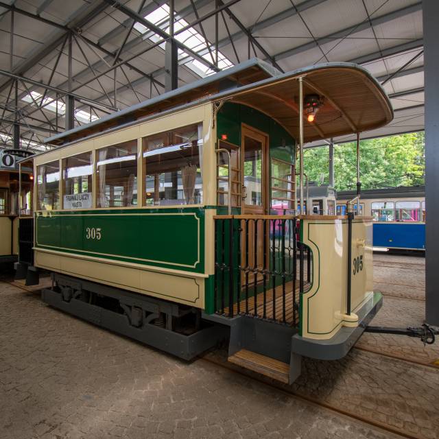 Historyczne tramwaje z innych miast w Krakowie - skład tramwajów z Poznania w zajezdni Nowa Huta