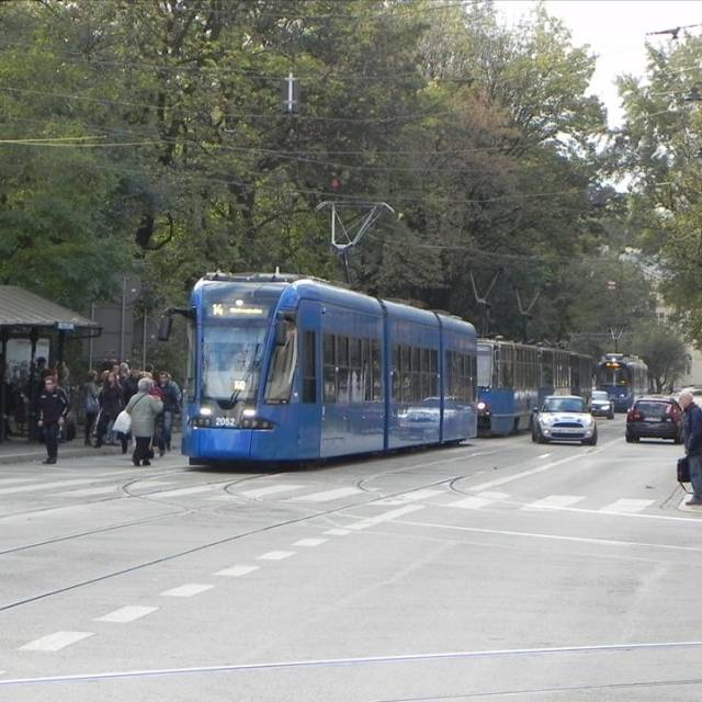 Wagon NGT8 na linii 14